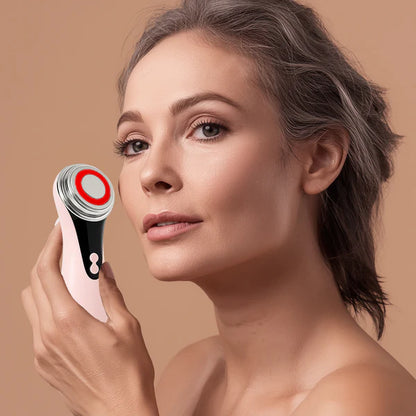 Reafirma tu piel en 7 días con LuxCare® + Serum Vitamina C GRATIS